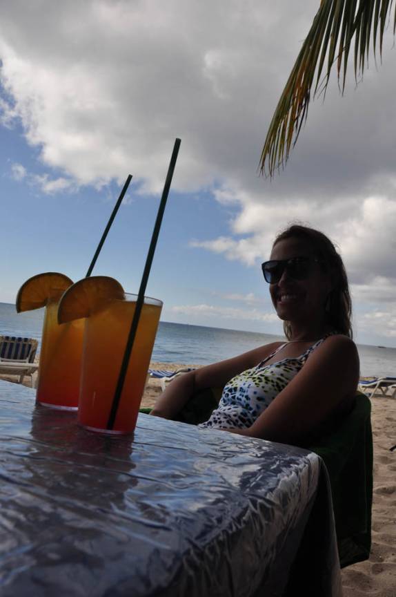 Feliz da vida em Cozumel, no litotal de Yucatán, no sul do México